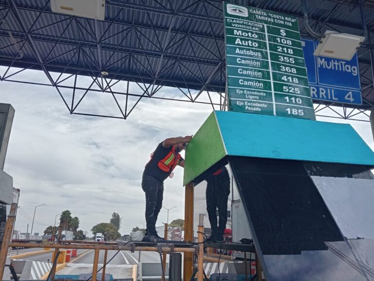 Recubrimientos de acabados y cristales en cabinas de cobro11