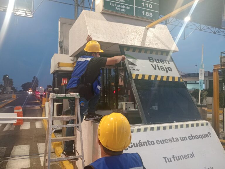 Recubrimientos de acabados y cristales en cabinas de cobro17