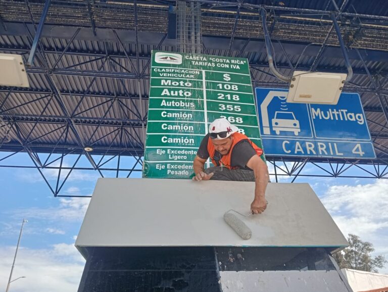 Recubrimientos de acabados y cristales en cabinas de cobro4