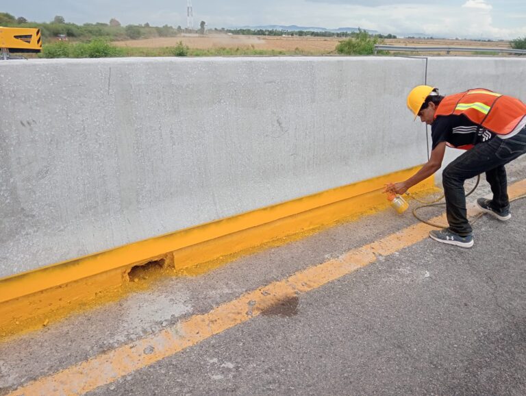 Señalizacion en faja separadora (barrera triblock)11